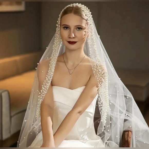 Veil - Picture 5 of 6